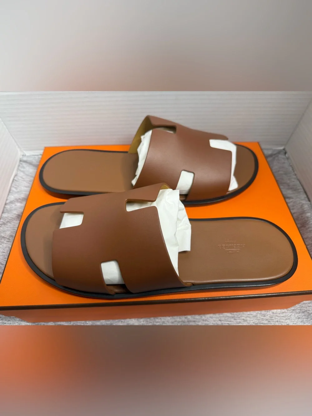 NWBT Men’s RARE Hermès Izmir Sandals in Gold